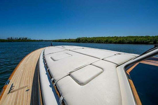 Hinckley Talaria Yacht For Sale