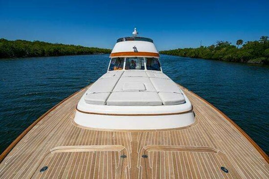 Hinckley Talaria Yacht For Sale