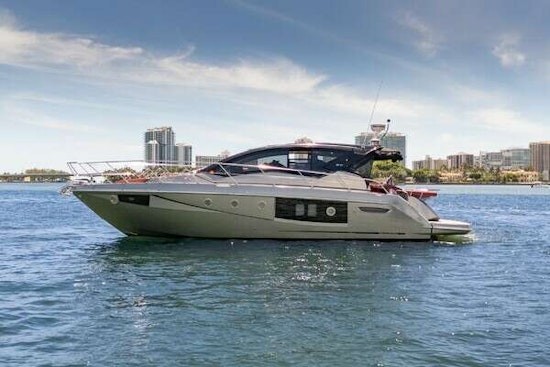 Cranchi M 44 HT Yacht For Sale