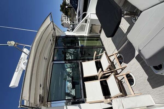 Cruisers Yachts 50 CANTIUS Yacht For Sale