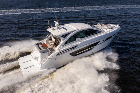 Cruisers Yachts 50 CANTIUS Yacht For Sale