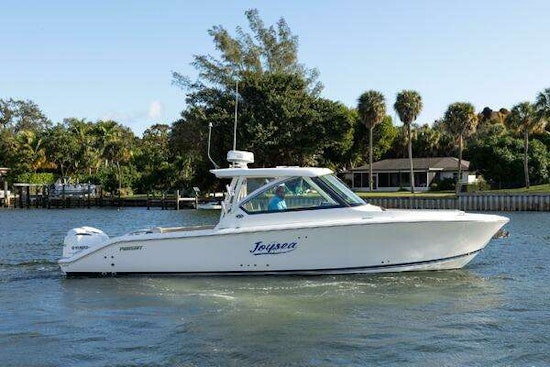 Pursuit DC 325 Dual Console Yacht For Sale