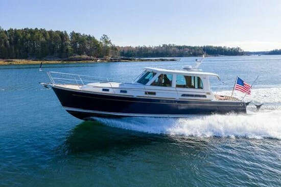 Sabre 40 Sedan Yacht For Sale