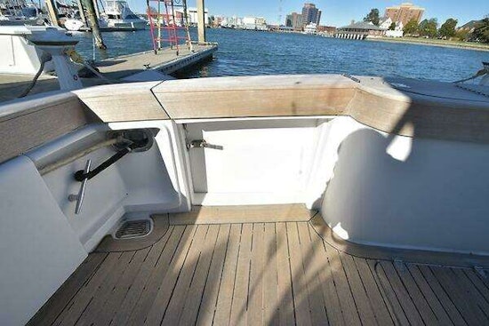 Ocean Yachts 52 SUPER SPORT Yacht For Sale