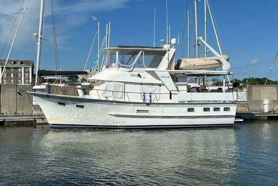 DeFever 44 Sundeck Yacht For Sale