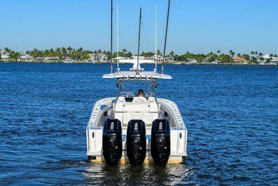 SeaVee 370Z Yacht For Sale
