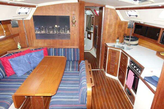 Catalina 42 Yacht For Sale