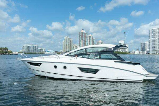Beneteau Gran Turismo 40 Yacht For Sale