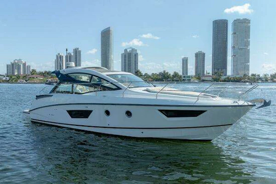 Beneteau Gran Turismo 40 Yacht For Sale