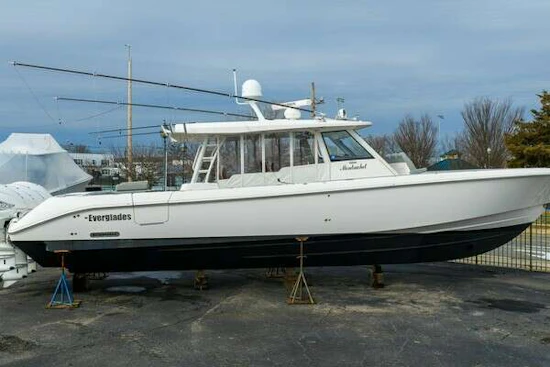 Everglades 455 Center Console Yacht For Sale