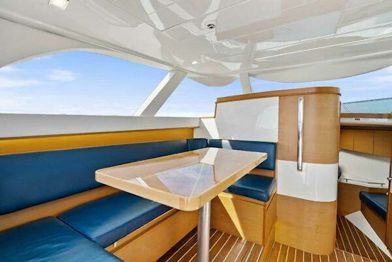 Bertram 35 Flybridge Yacht For Sale