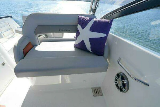 Beneteau Flyer 10 Yacht For Sale