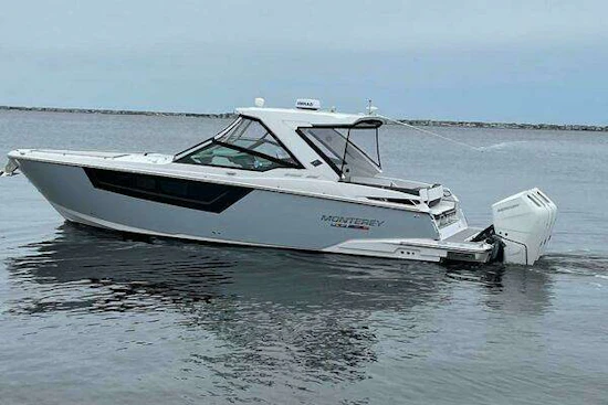 Monterey 385 SS Super Sport Yacht For Sale