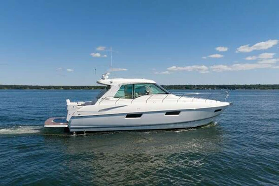 Cruisers Yachts 48 Cantius Yacht For Sale