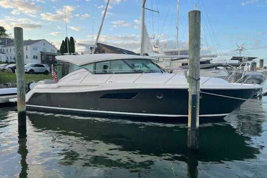 Tiara Yachts C44 Coupe Yacht For Sale