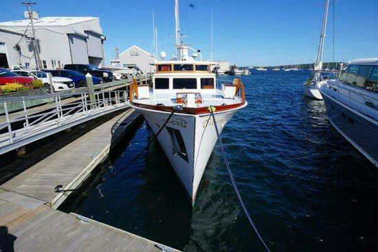 Trumpy 68 Motor Yacht Yacht For Sale