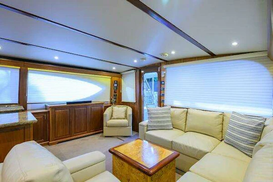 Hatteras GT63 Yacht For Sale
