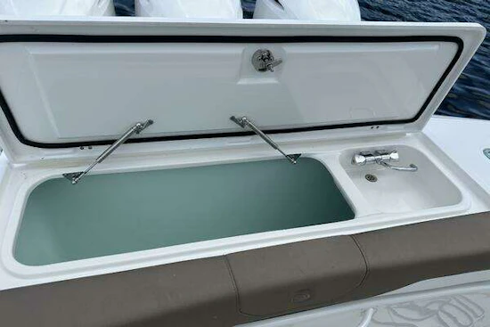 Edgewater 370CC Yacht For Sale