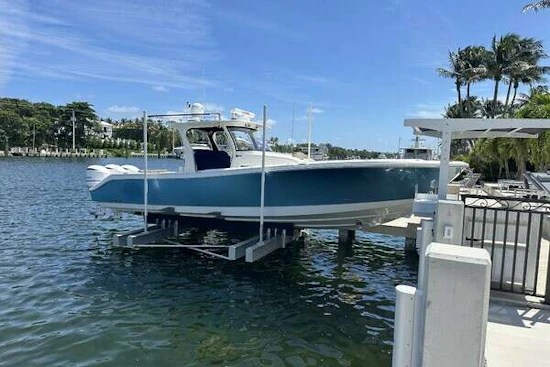 Edgewater 370CC Yacht For Sale