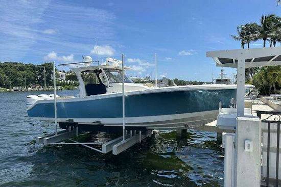 Edgewater 370CC Yacht For Sale