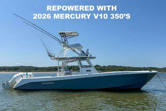 Everglades 355 CC Yacht For Sale