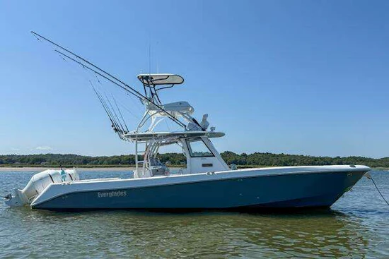 Everglades 355 CC Yacht For Sale