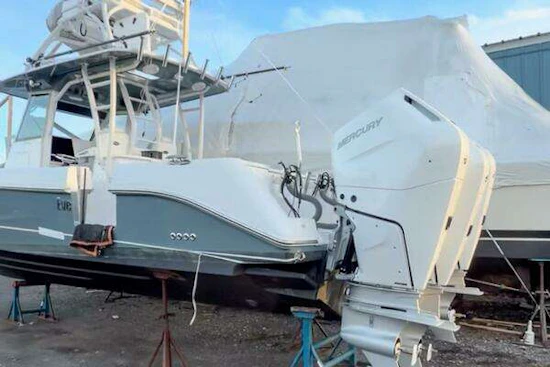 Everglades 355 CC Yacht For Sale