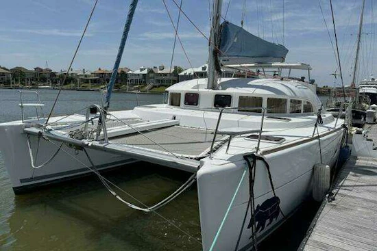 Lagoon 380 Yacht For Sale