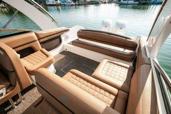 Cobalt 30SC Yacht For Sale