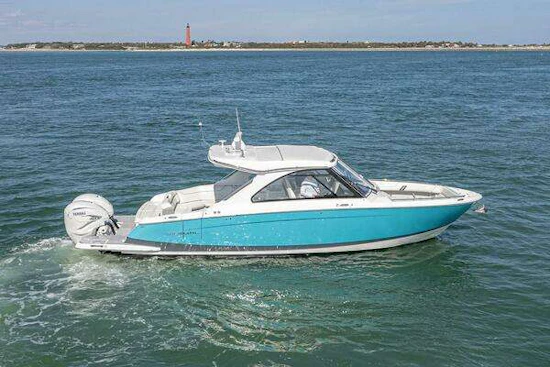 Regal LX 36 Yacht For Sale