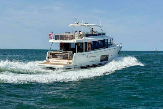 Beneteau Swift Trawler 54 Yacht For Sale