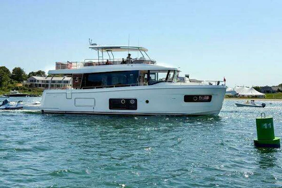 Beneteau Swift Trawler 54 Yacht For Sale