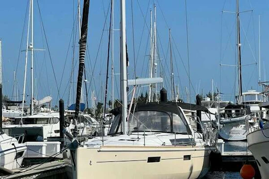 Beneteau 45 Yacht For Sale