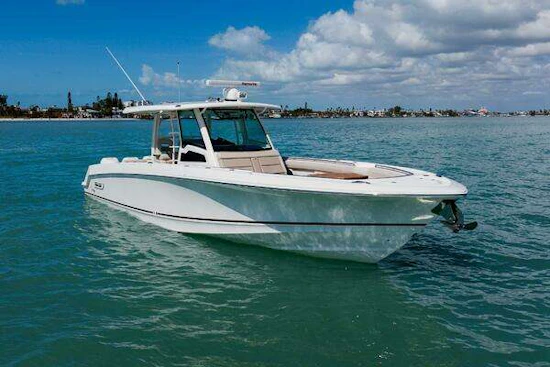 Boston Whaler 380 Outrage Yacht For Sale