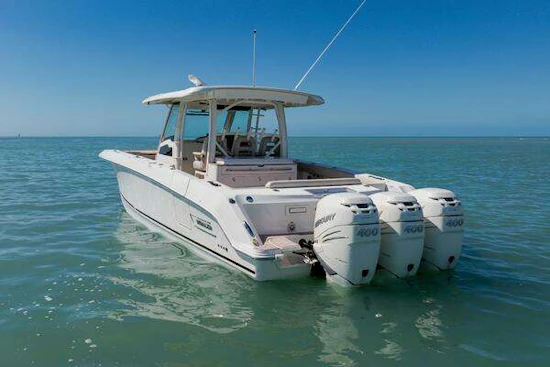 Boston Whaler 380 Outrage Yacht For Sale