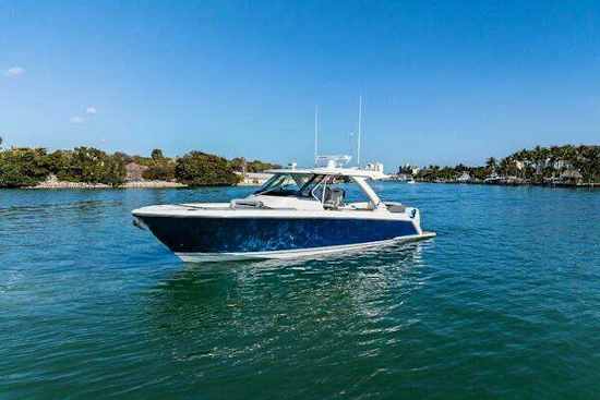 Tiara Yachts 38 LS Yacht For Sale