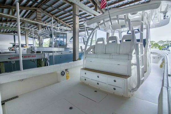 Regulator 41 Center Console Yacht For Sale