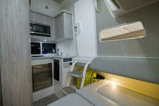 Regulator 41 Center Console Yacht For Sale