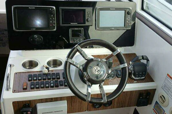 Cruisers Yachts  Yacht For Sale