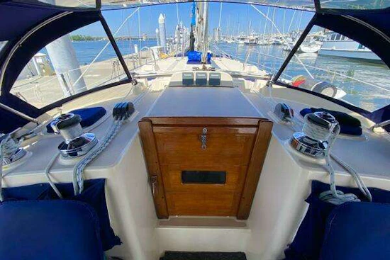 Island Packet 440 Yacht For Sale