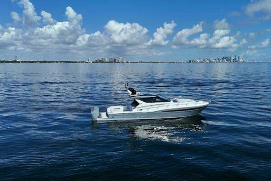 Uniesse HTC5P Yacht For Sale