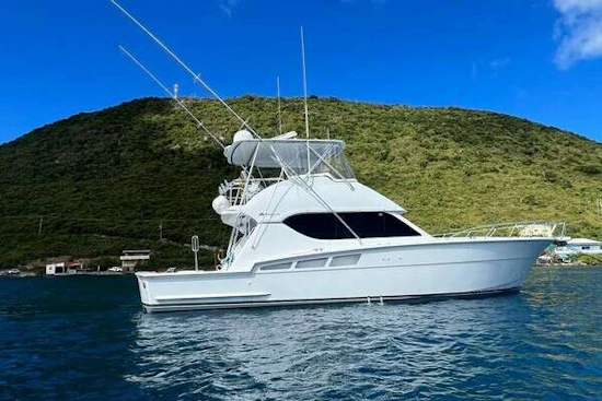 Hatteras 50 Convertible Yacht For Sale