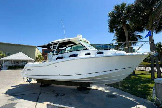 Boston Whaler 315 Conquest Yacht For Sale