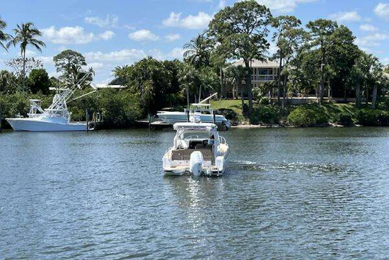 Nimbus Weekender 9 Yacht For Sale