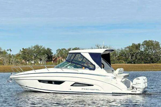 Regal 33 XO Yacht For Sale
