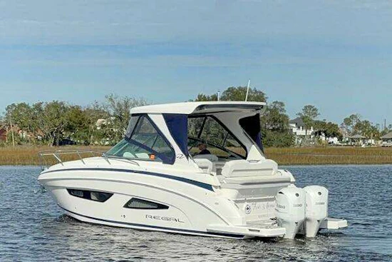 Regal 33 XO Yacht For Sale