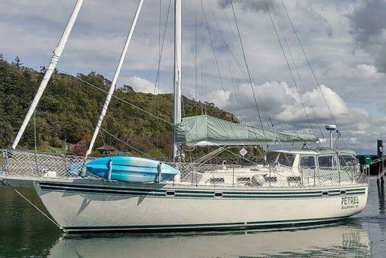 Cascade 42 Yacht For Sale