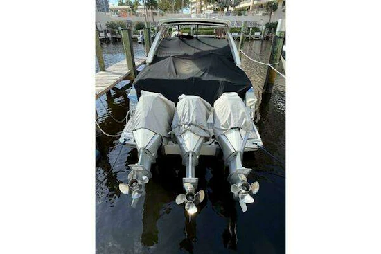 Monterey 385 Super Express Yacht For Sale