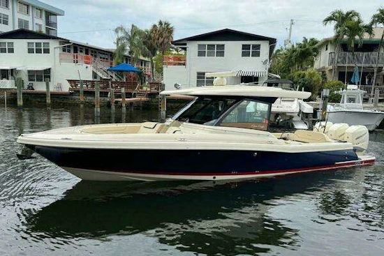 Chris-Craft Calypso 35 Yacht For Sale