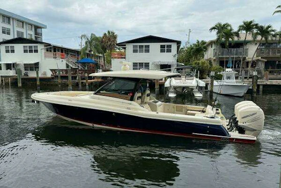 Chris-Craft Calypso 35 Yacht For Sale